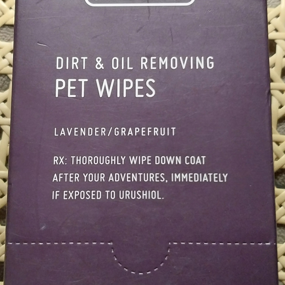 WILDLAND Dirt & Oil Removing Pet Wipes